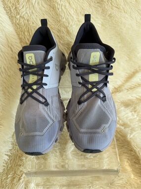On Running Cloud X Sneakers. Size 8